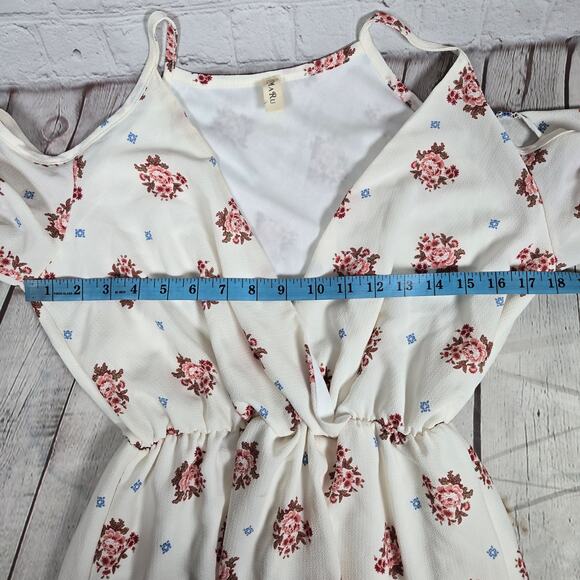 MaRu Flowy Floral Cold Shoulder Short Sleeve V-Neck Dress L - Picture 5 of 7
